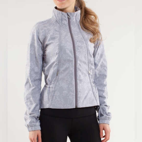 lululemon athletica Jackets & Blazers - Lululemon Run Travel to Track Jacket Fossil Size 4